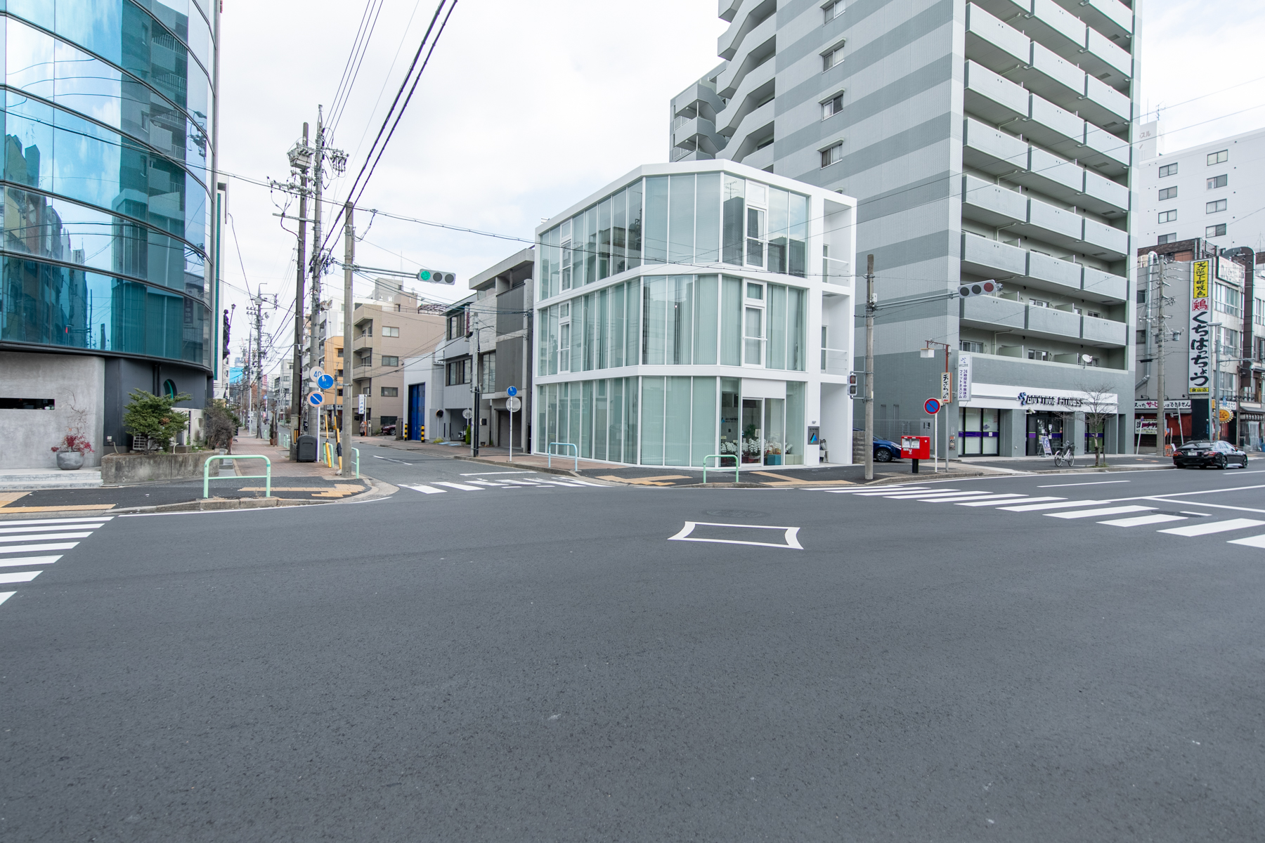 企業サムネイル